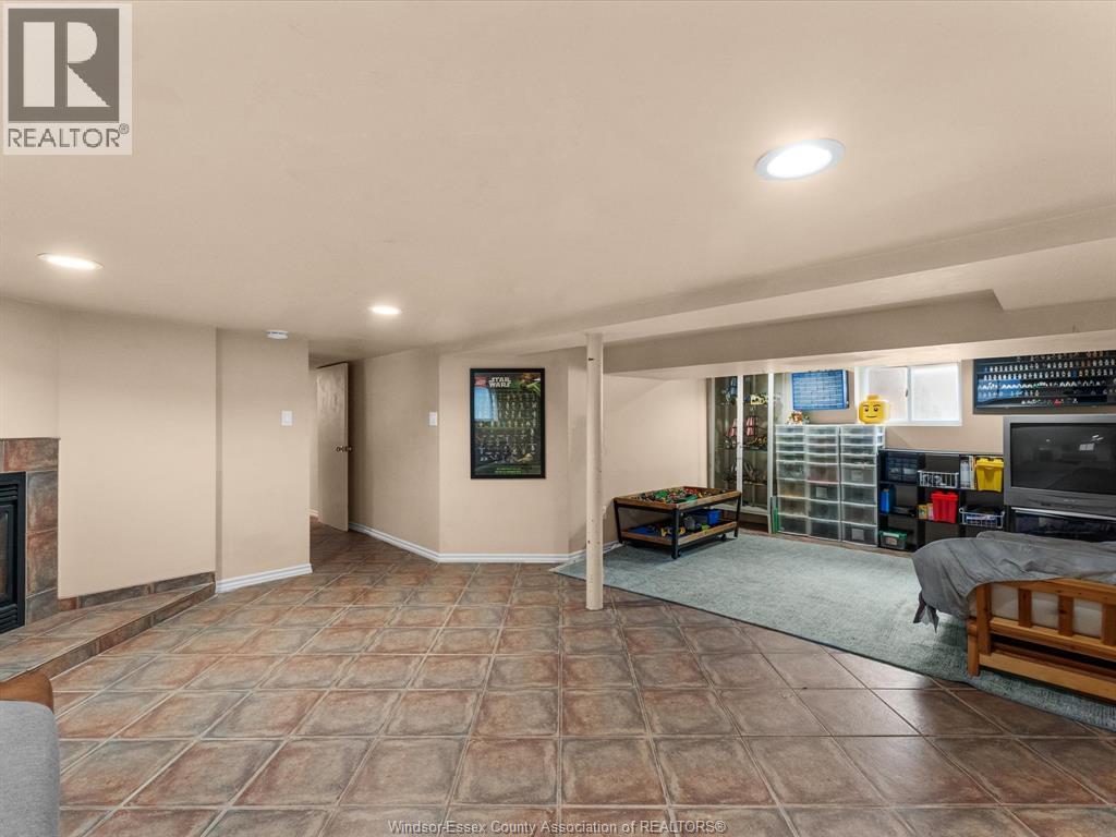 2306 CHILVER ROAD - 36