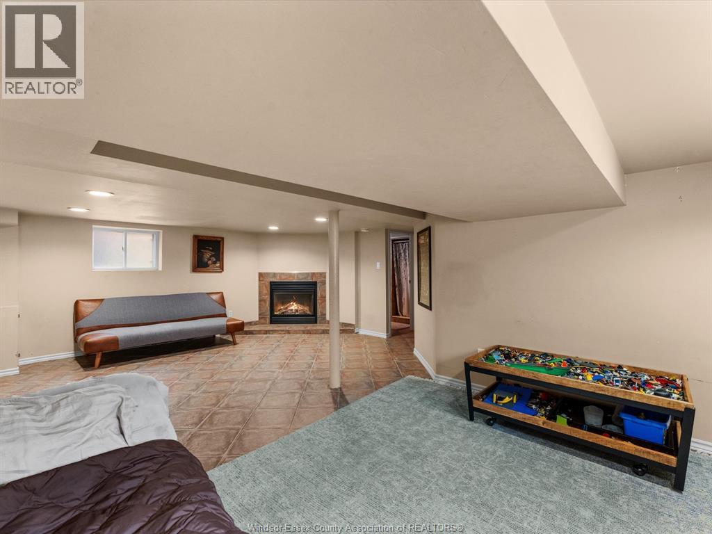2306 CHILVER ROAD - 37