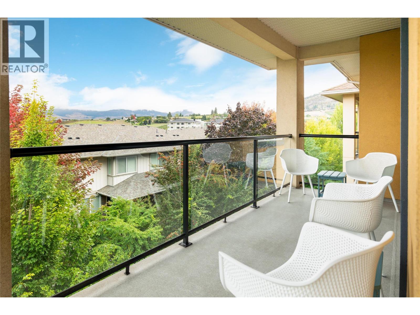 #406 307 Whitman Road - 1