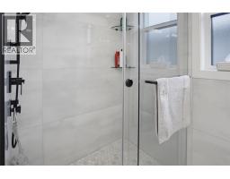 4pc Bathroom - 2967 Gilbert Road, Kamloops, BC V2B7A9 Photo 15
