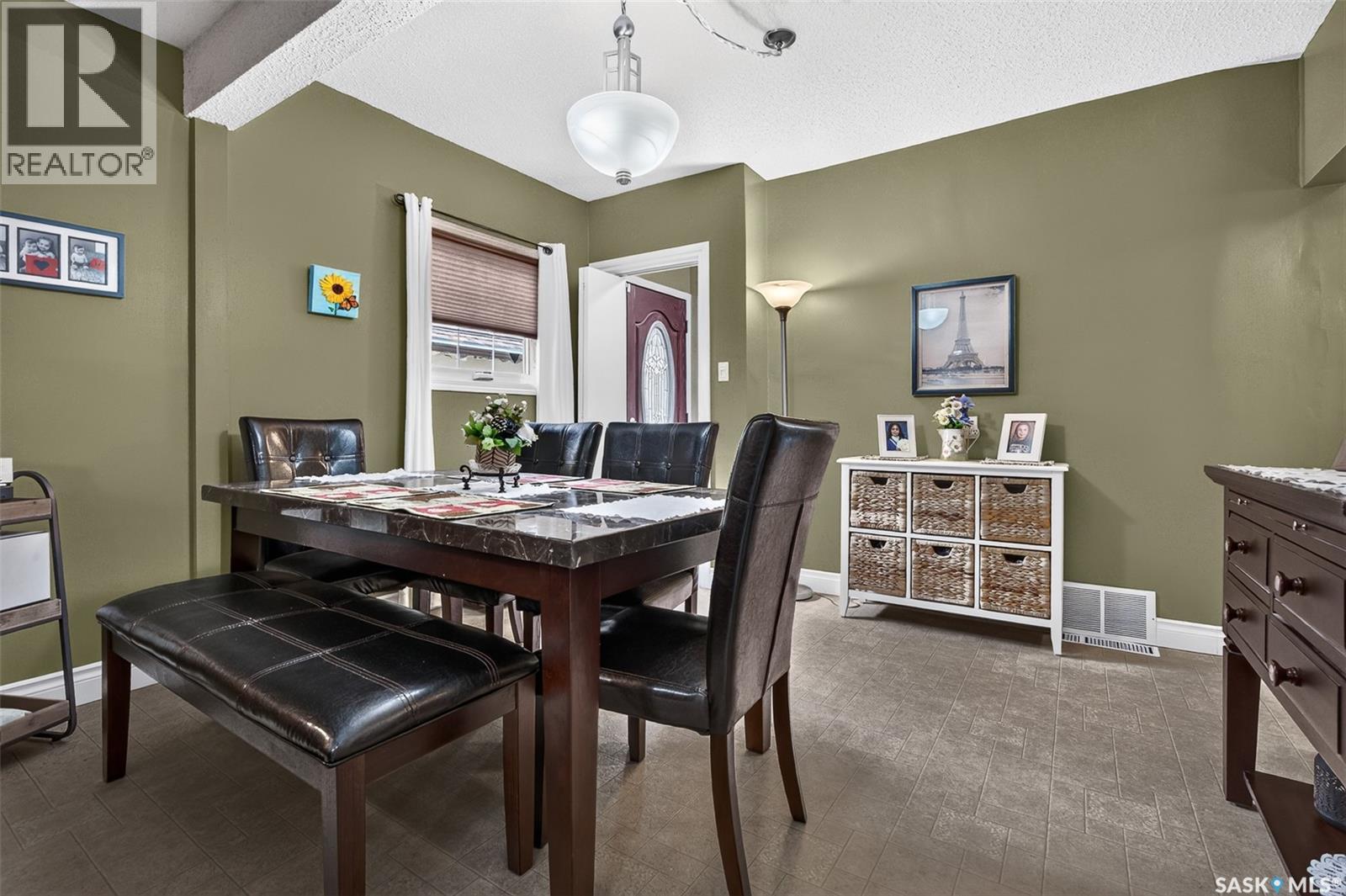 1225 Grafton AVENUE, Moose Jaw — photo 17