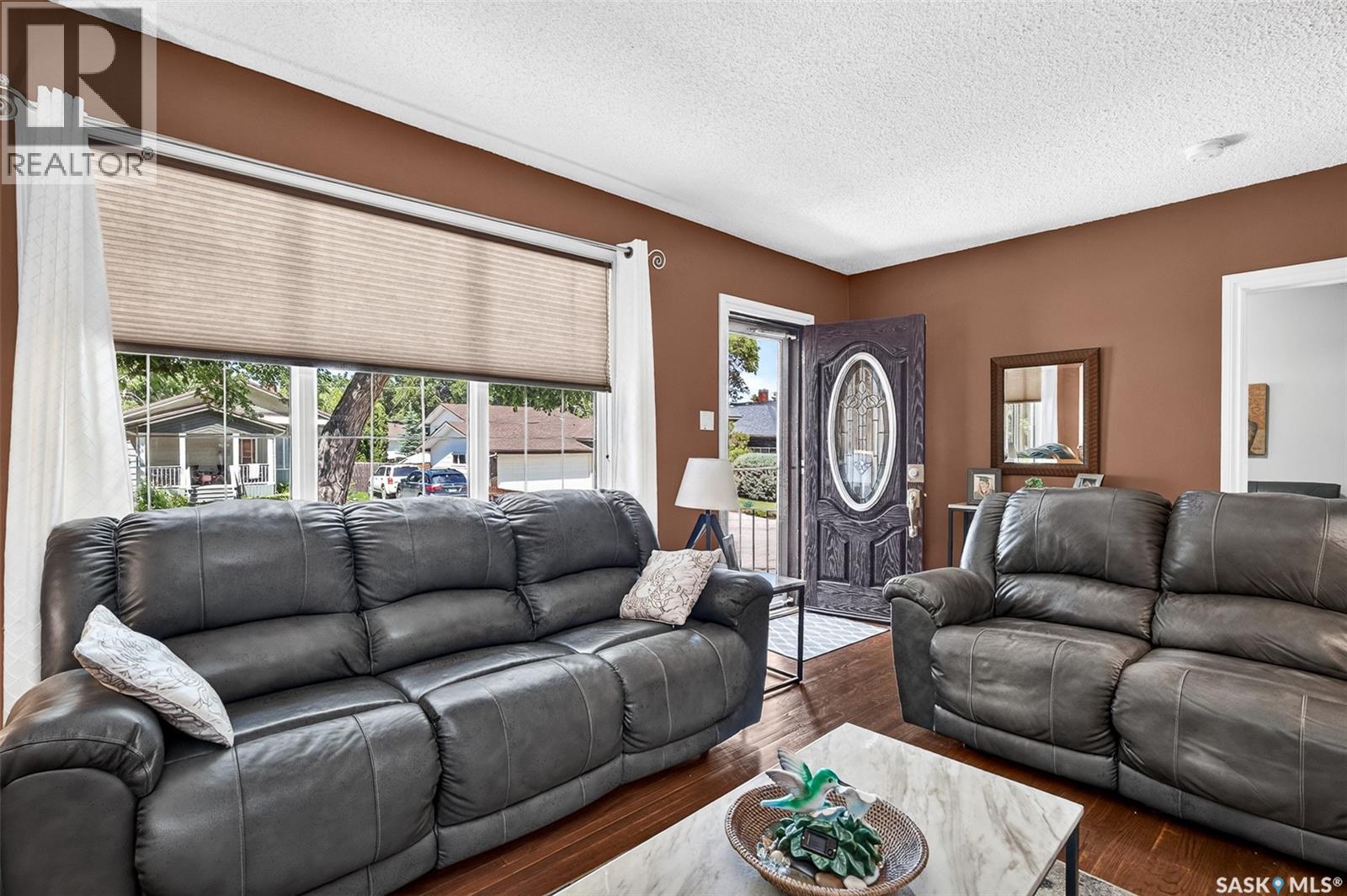 1225 Grafton AVENUE, Moose Jaw — photo 3