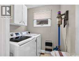 1225 Grafton Avenue, Moose Jaw, SK S6H3S7 Photo 32
