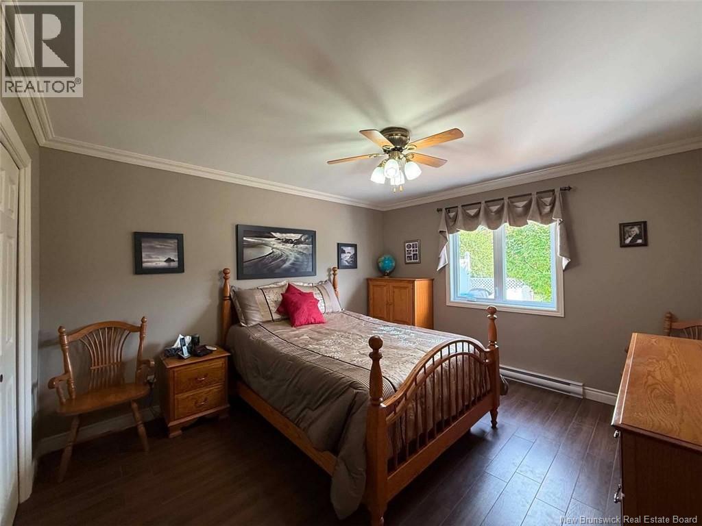 45 Perron Street - 9