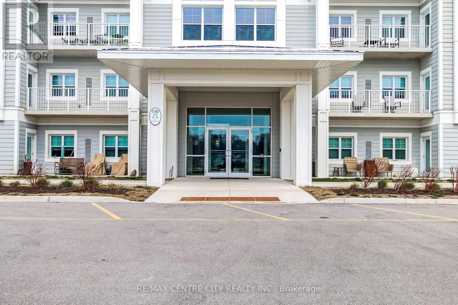 #311 100 THE Promenade, Central Elgin (Port Stanley), Ontario, N5L0B7, Central Elgin (Port Stanley), Ontario — photo 2 of 5
