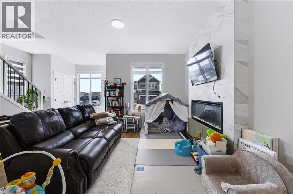 10 Lucas Close NW - photo 19