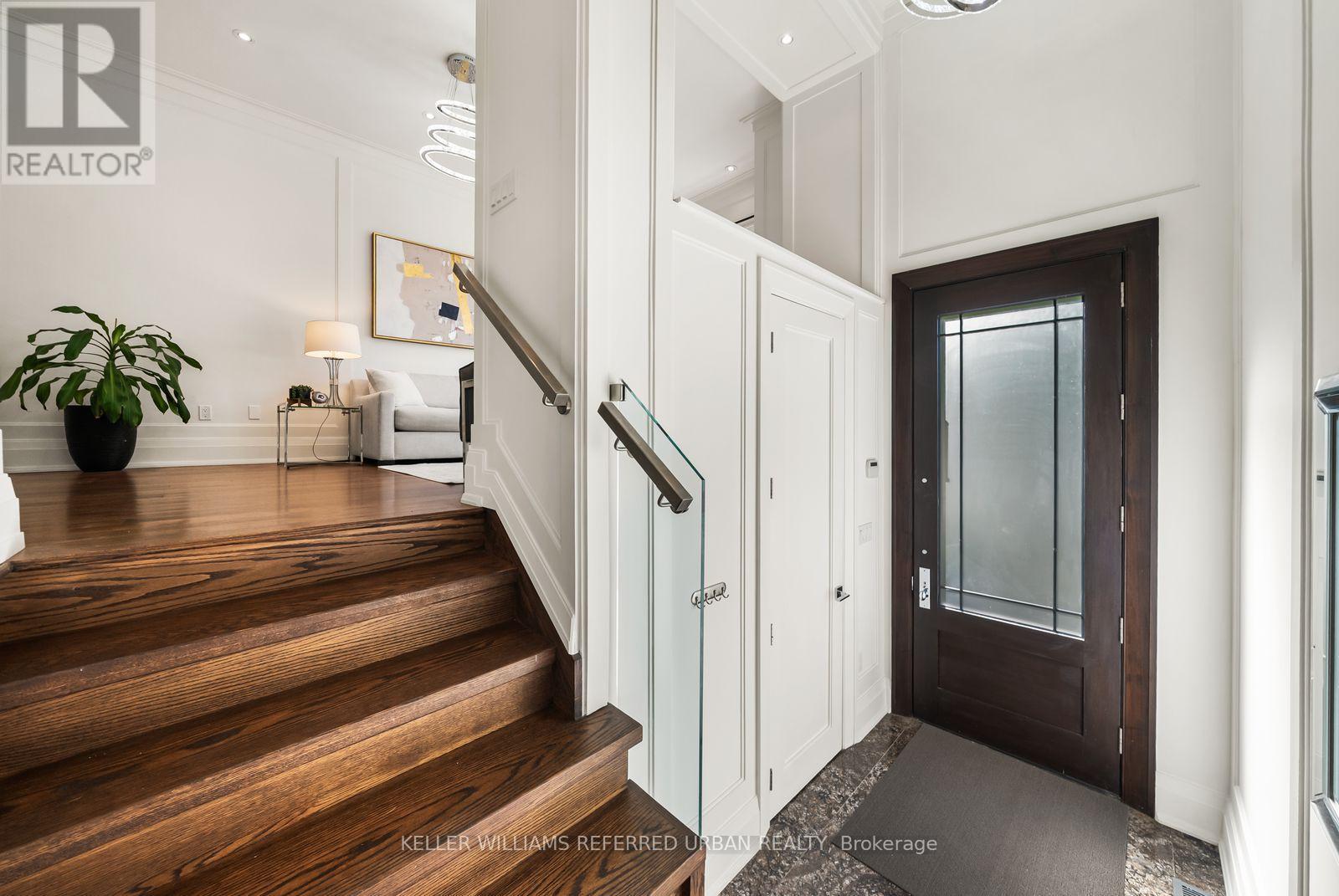 Photo of 32 CRANBROOKE AVENUE