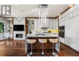 32 Cranbrooke Avenue, Toronto, ON M5M1M4 Photo 12