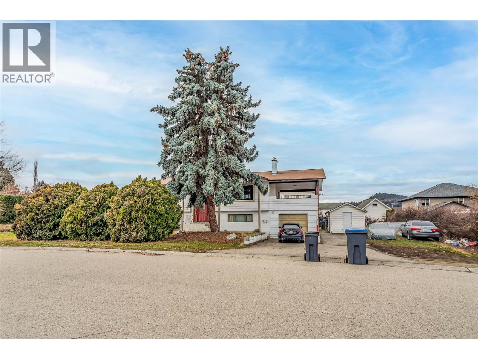 758 Josselyn Court, Kelowna