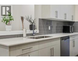 4pc Bathroom - 58 Evanscrest Court Nw, Calgary, AB T3P0P1 Photo 9