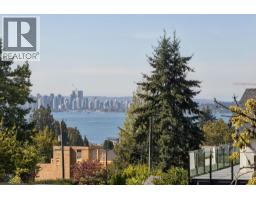 443 E 7th Street, North Vancouver, BC V7L1S1 Photo 20