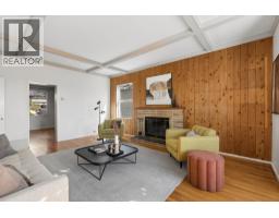 443 E 7th Street, North Vancouver, BC V7L1S1 Photo 7