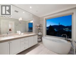 2865 Trinity Street, Vancouver, BC V5K1E8 Photo 21