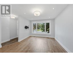 56 Seaton Drive, Aurora, ON L4G2K3 Photo 11