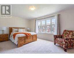 1110 Wharram Way, Innisfil, ON L0L1W0 Photo 15
