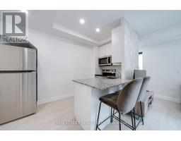 702 - 5299 Highway 7 Street, Vaughan, ON L4L7L9 Photo 8