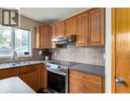 880 Prestwick Circle Se, Calgary, AB T2Z4E4 Photo 10