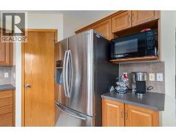 880 Prestwick Circle Se, Calgary, AB T2Z4E4 Photo 11