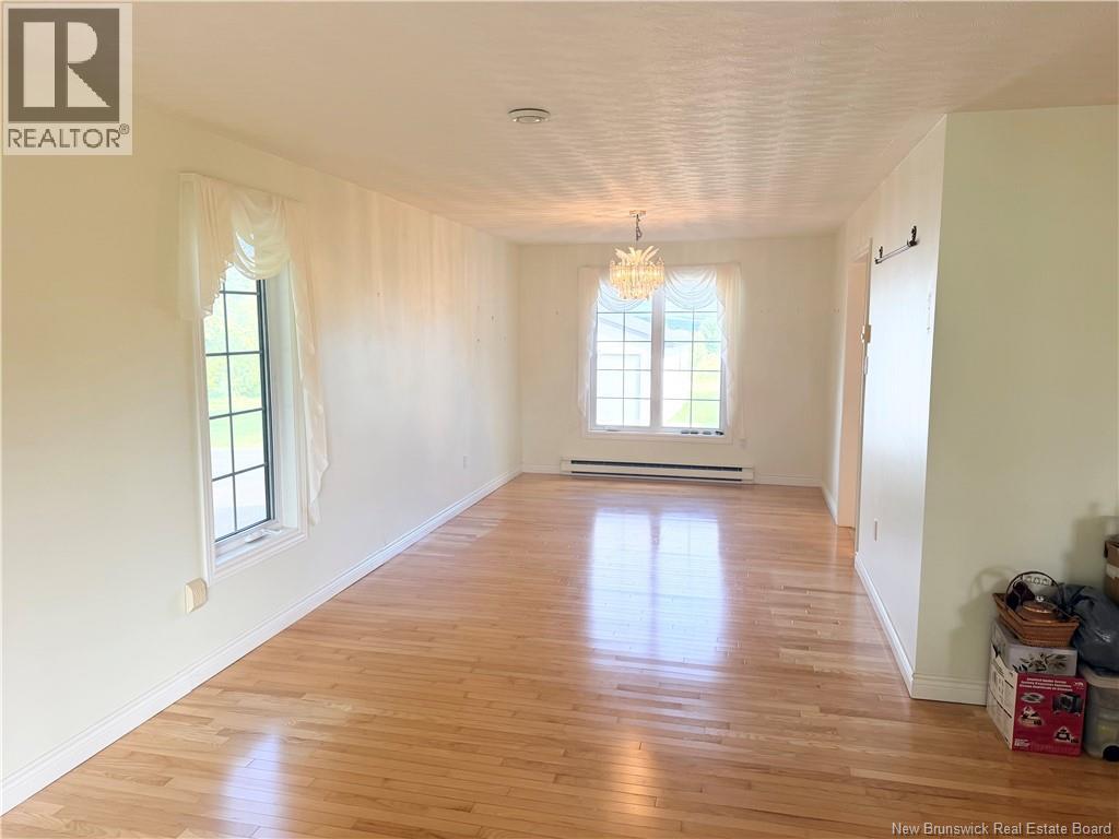 12 Meredith Drive - 33