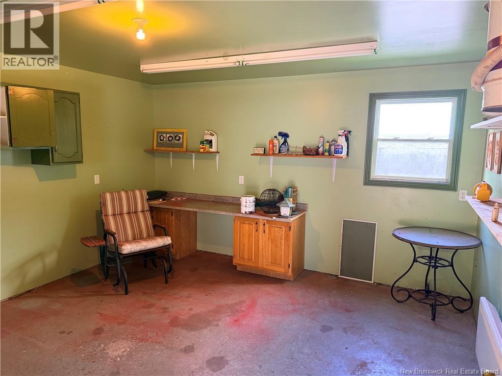 12 Meredith Drive - Image 27
