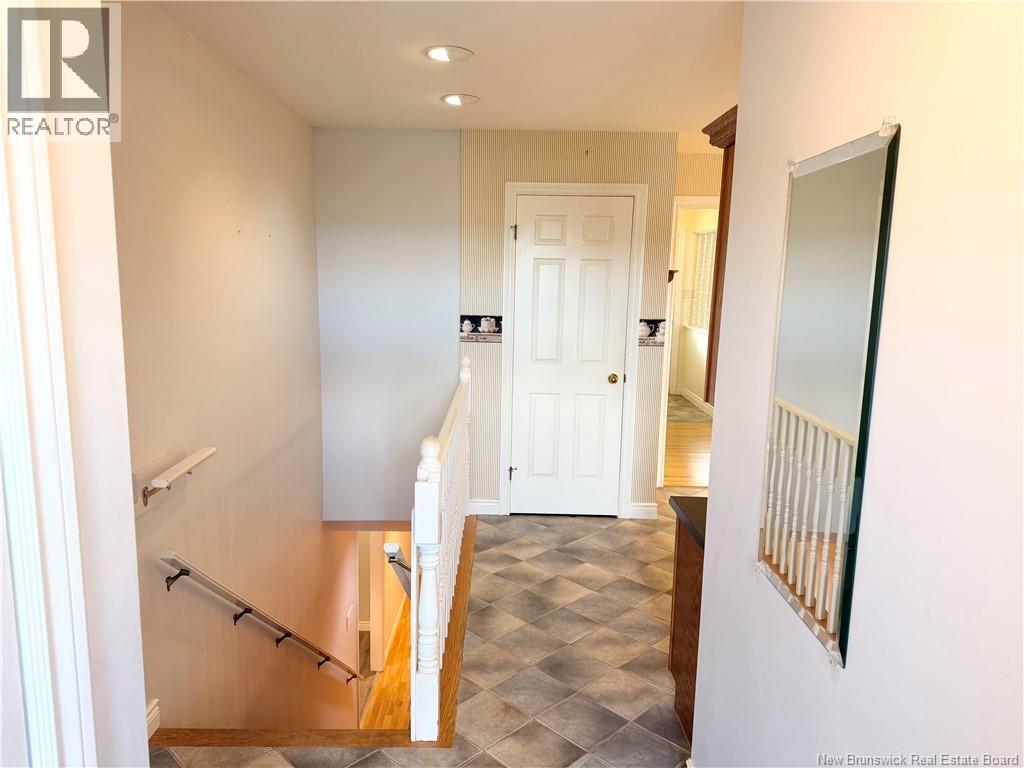 12 Meredith Drive - 28