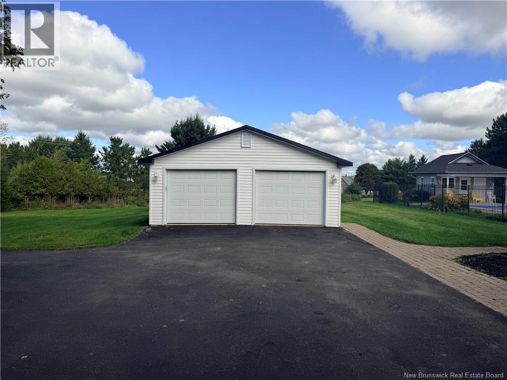 12 Meredith Drive - 4