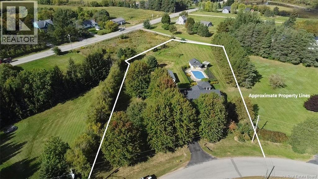 12 Meredith Drive - 16