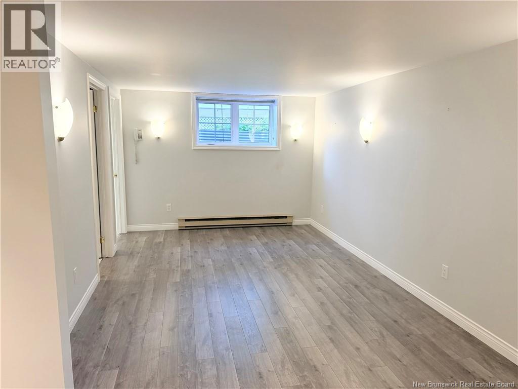 12 Meredith Drive - 44
