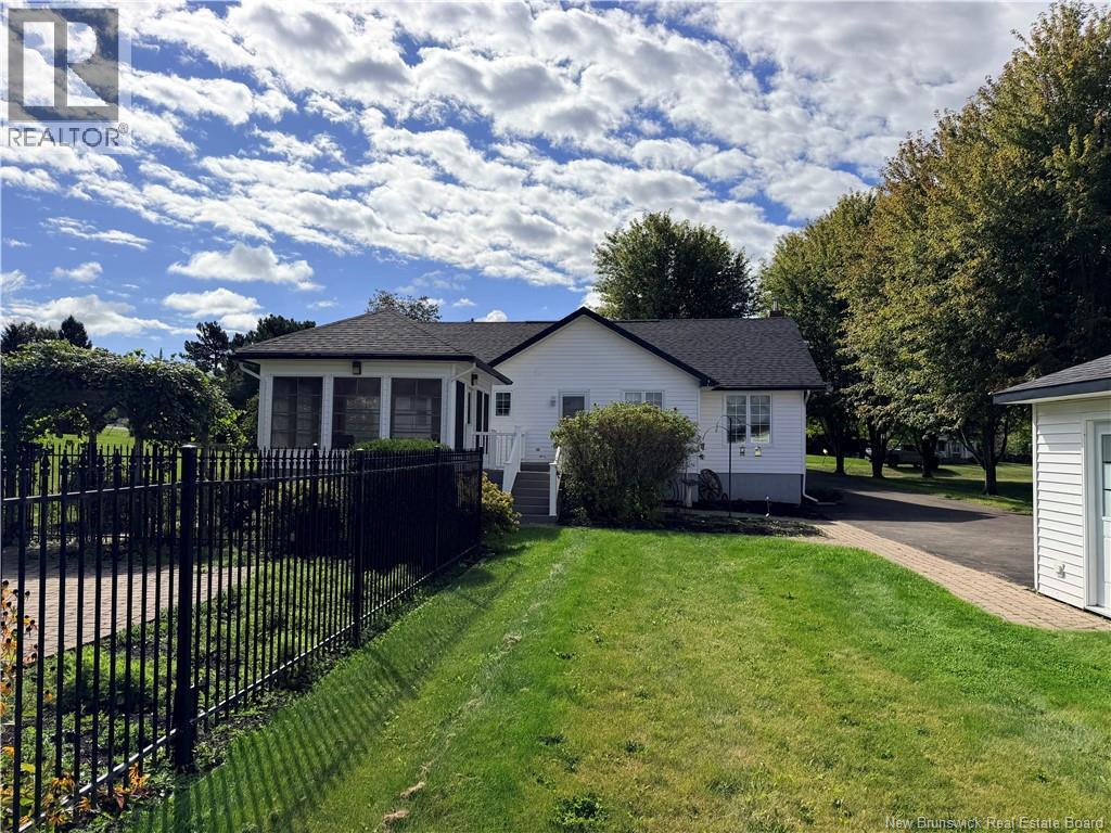 12 Meredith Drive - 22