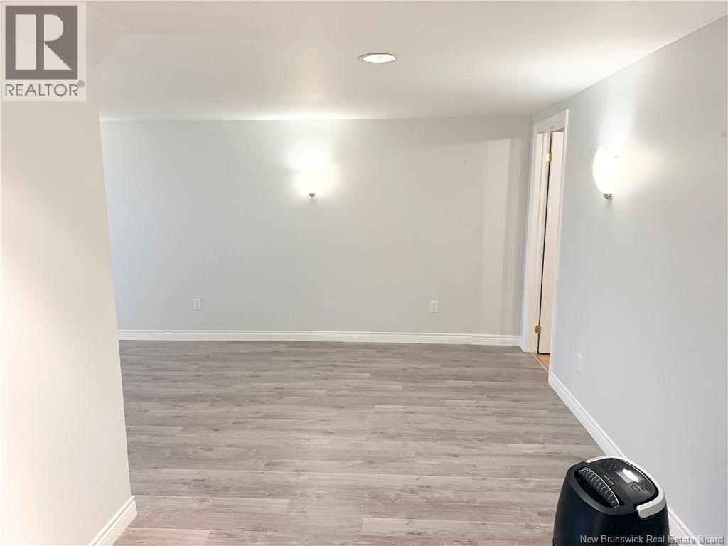 12 Meredith Drive - 43