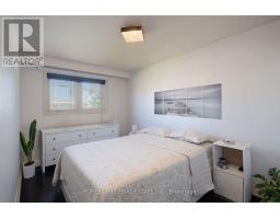 94 Belgravia Avenue, Toronto, ON M6E2M5 Photo 17