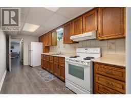 94 Belgravia Avenue, Toronto, ON M6E2M5 Photo 28