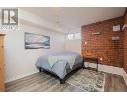 94 Belgravia Avenue, Toronto, ON M6E2M5 Photo 33
