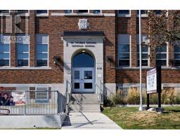 94 Belgravia Avenue, Toronto, ON M6E2M5 Photo 47