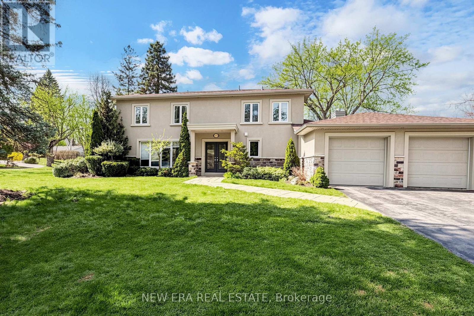1423 Bunsden Avenue, Mississauga (Sheridan), Ontario, L5H2B3, Mississauga (Sheridan), Ontario — photo 2 of 5