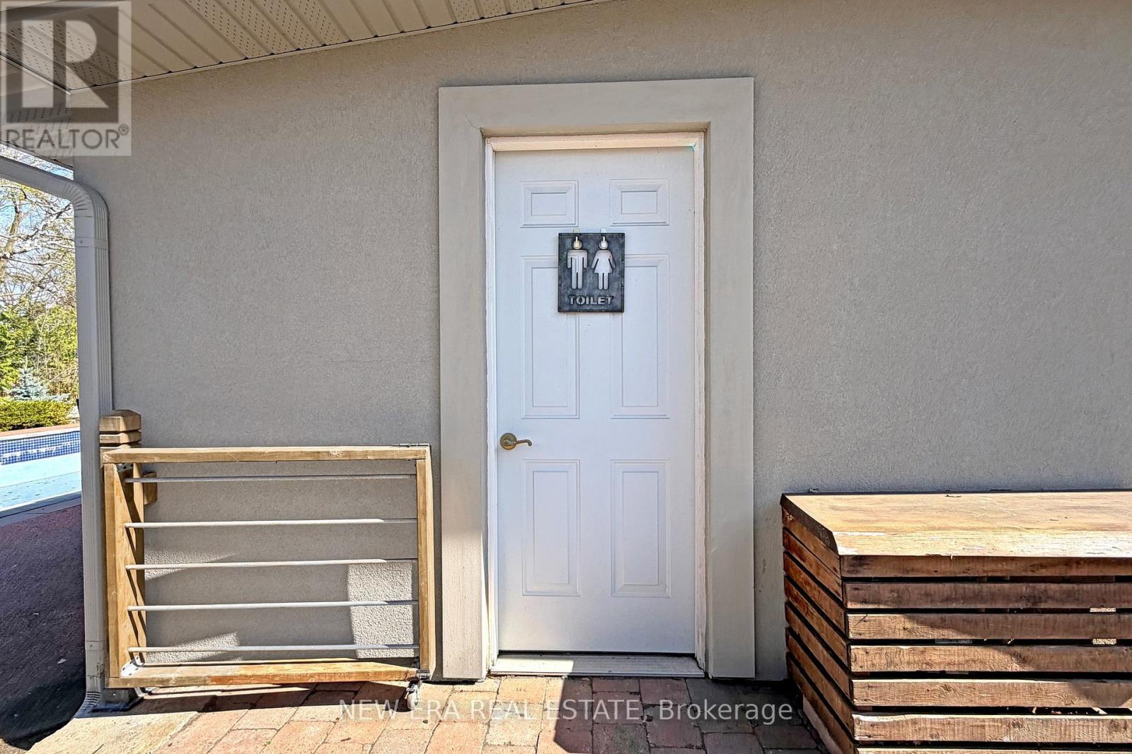 1423 BUNSDEN AVENUE - Image 44