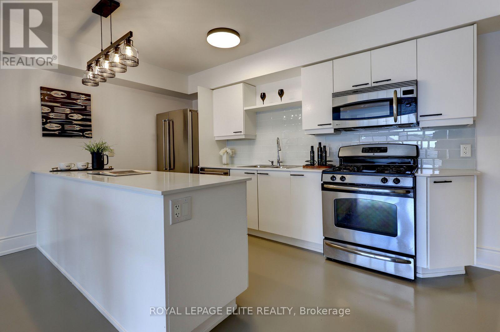 #405 437 RONCESVALLES AVENUE - 19
