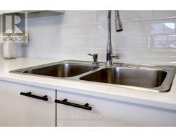 405 - 437 Roncesvalles Avenue, Toronto, ON M6R3B9 Photo 22