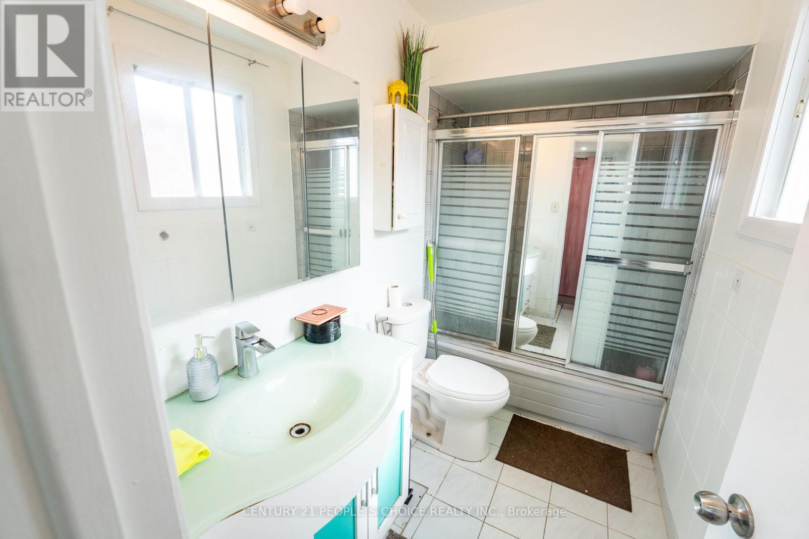 30 DAFFODIL PLACE - 32