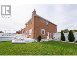 Family room - 30 Daffodil Place, Brampton, ON L6Y3B6 Photo 7