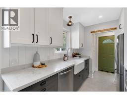 477 Kingscourt Drive Unit# B, Waterloo, ON N2K2X9 Photo 15