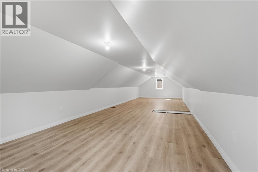 116 DUFFERIN Street - 32