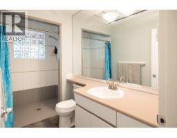 2475 Dunsmuir Road, Kelowna, BC V1W2V2 Photo 17