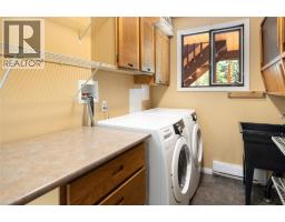 2475 Dunsmuir Road, Kelowna, BC V1W2V2 Photo 20