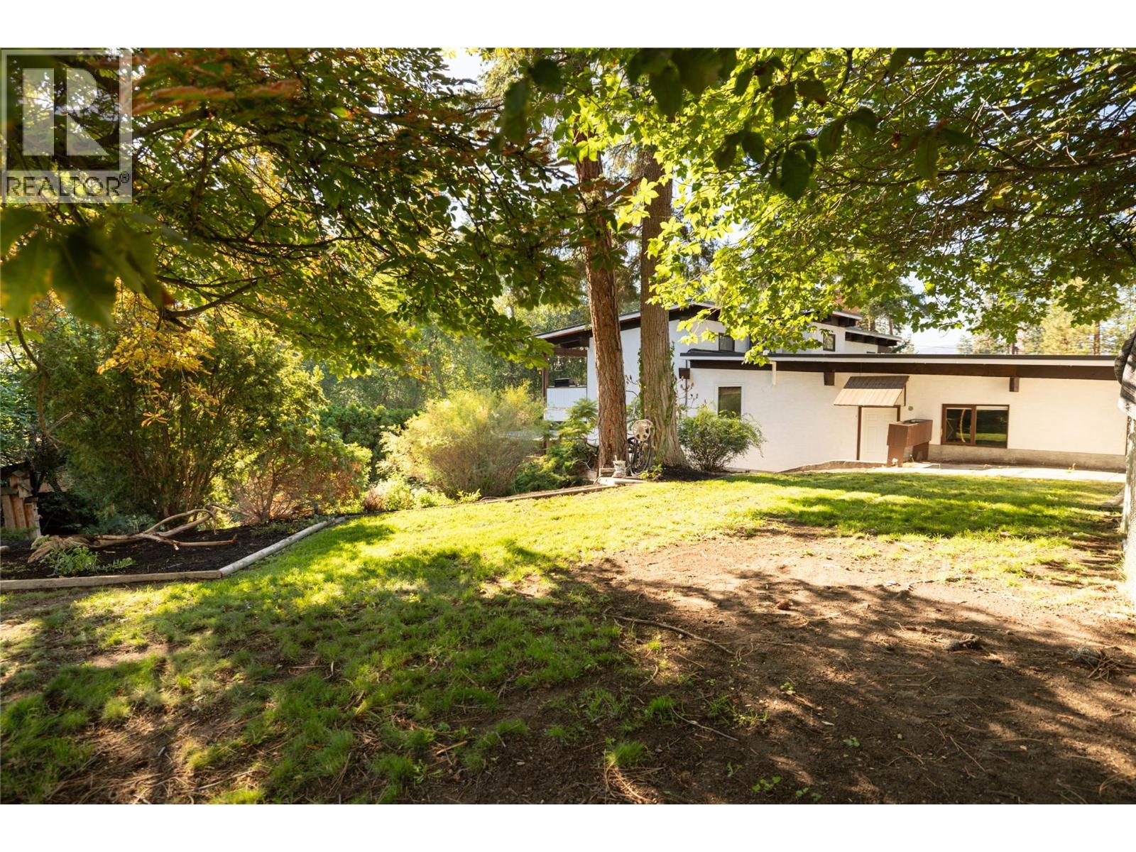 2475 Dunsmuir Road, Kelowna
