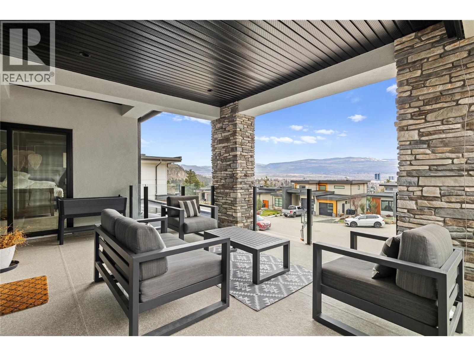  876 Boynton Place, Kelowna