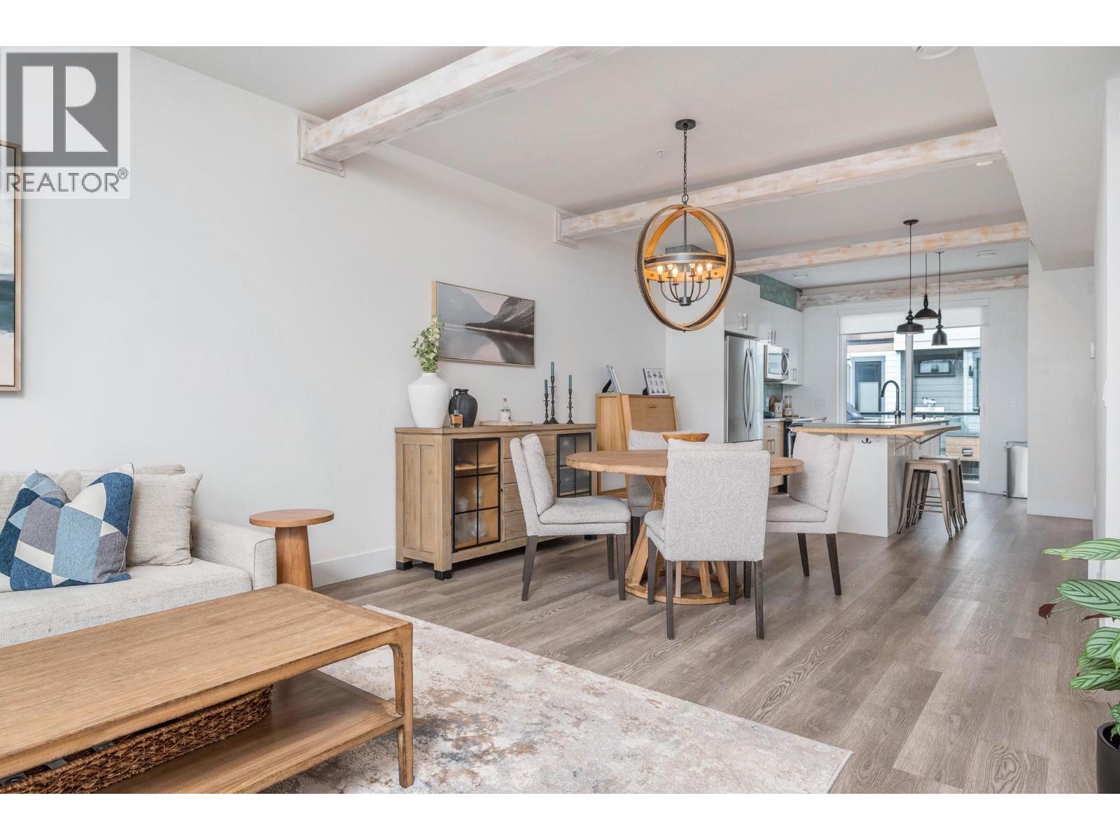 11581 Rogers Road Unit# 402, Lake Country