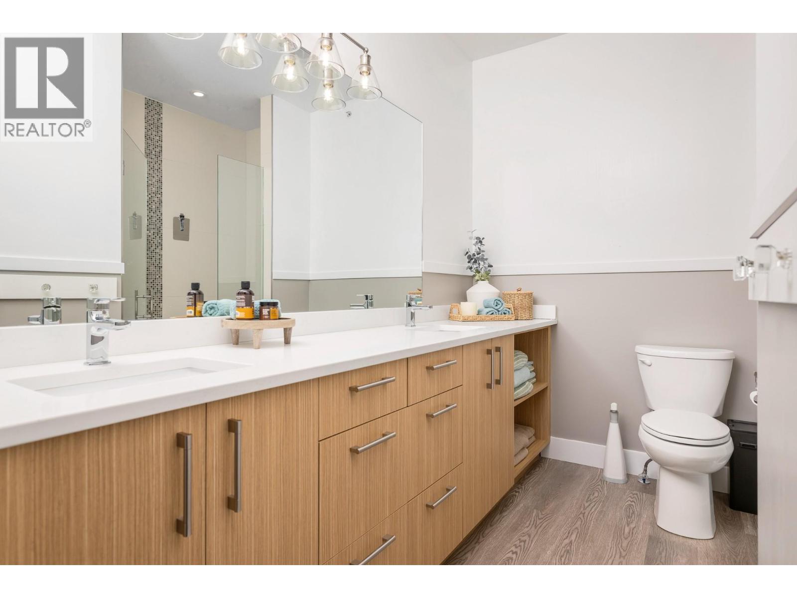 11581 Rogers Road Unit# 402, Lake Country
