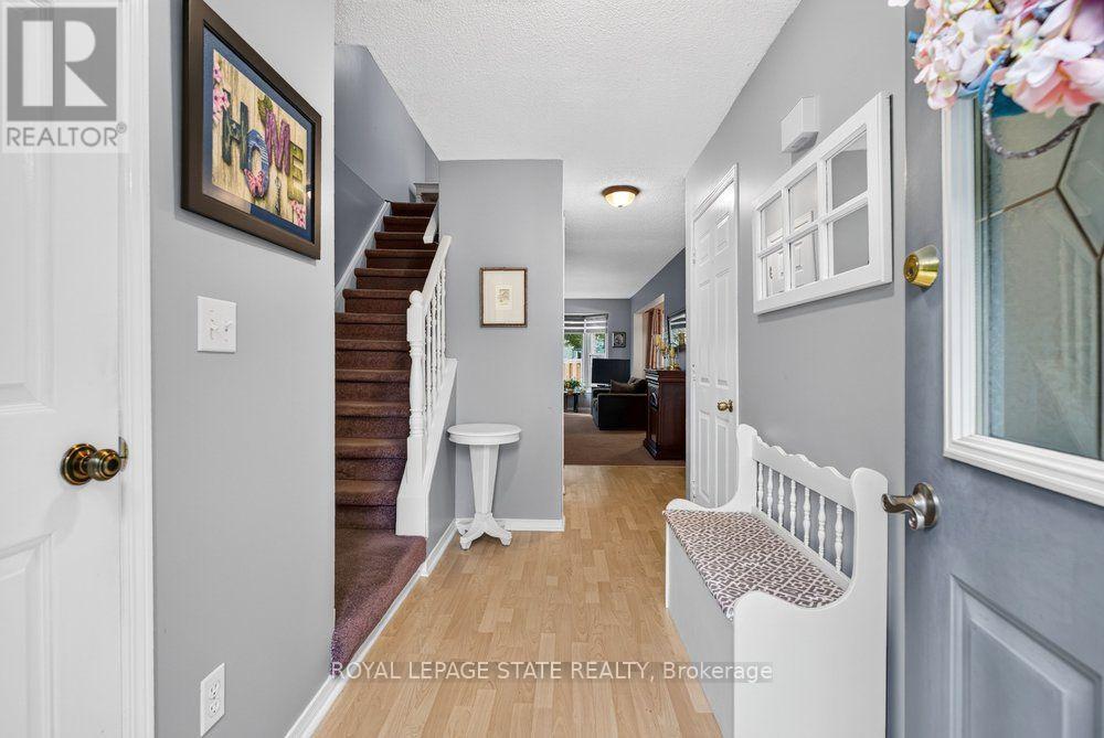#20 2 ROYALWOOD COURT - 14