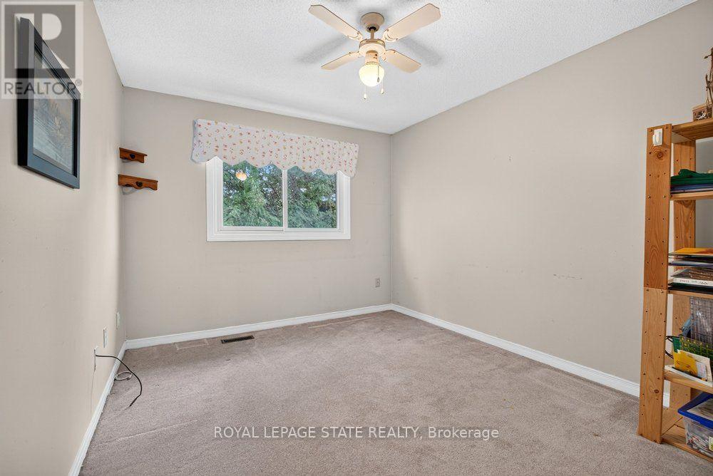 #20 2 ROYALWOOD COURT - Image 31